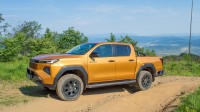 Toyota Hilux 2.8 48V MHEV Invincible